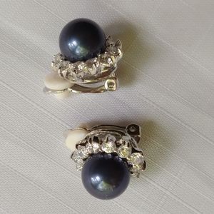 Cubic zirconia earrings